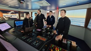 Обучение судоводителей ФГУП «Атомфлот» на навигационном тренажере УАЛ 22220 (фото 2)