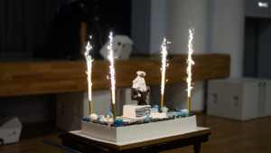 Основное фото